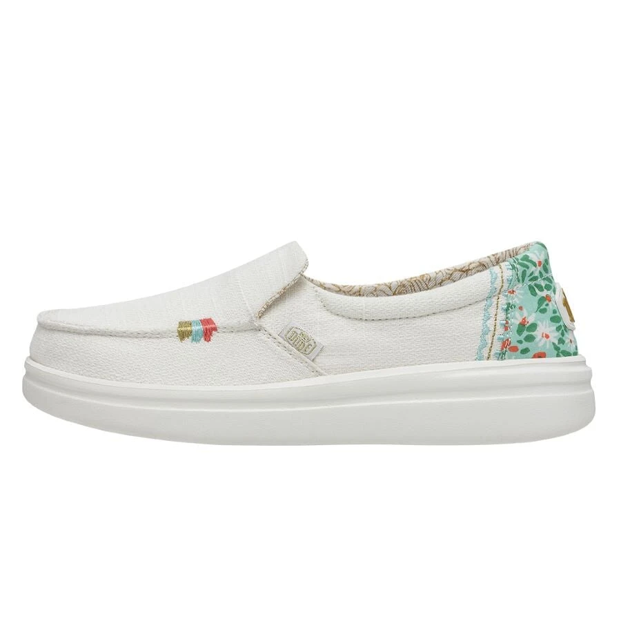 Misty Rise - Azure White 3 Misty Rise - Azure White